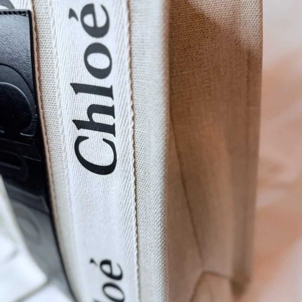 NWT & Dust Bag Chloe Sand Linen Woody Med Logo Tote - Picture 7 of 10